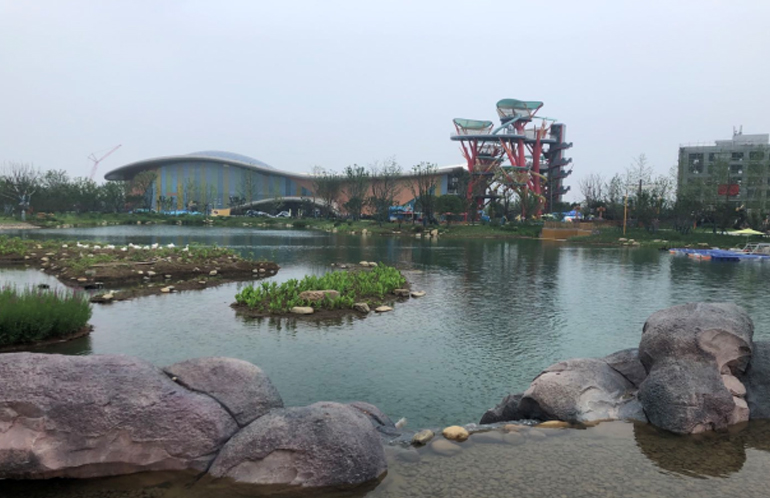 襄陽華僑城“奇趣童年”親子樂園耳語湖