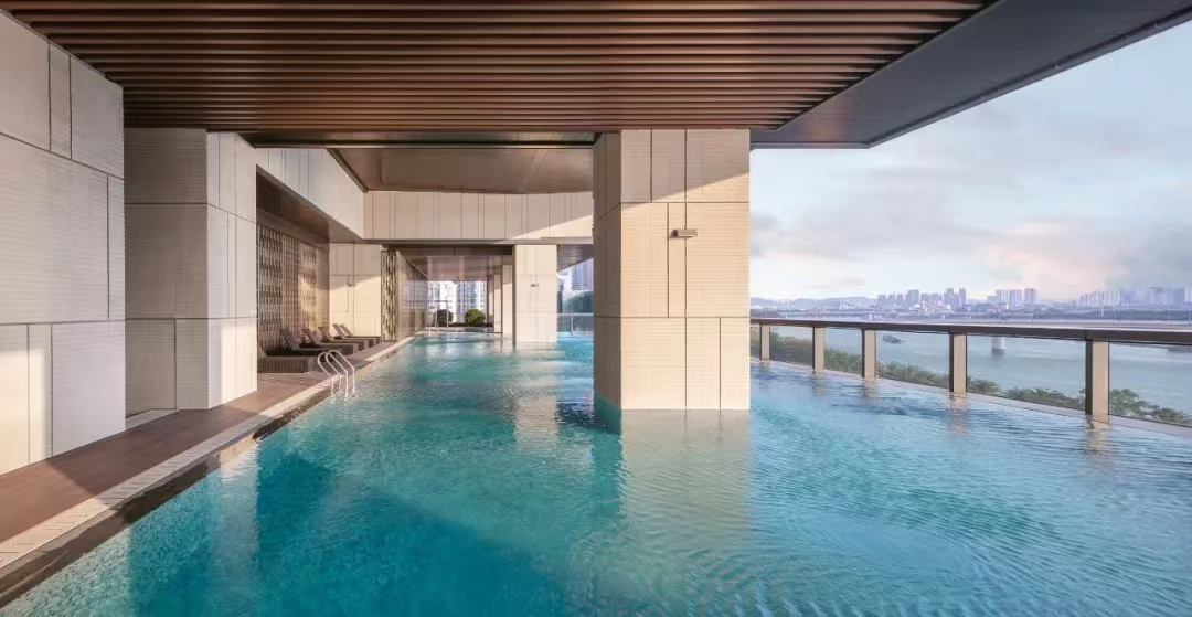 南寧（華潤(rùn)）香港街泳池